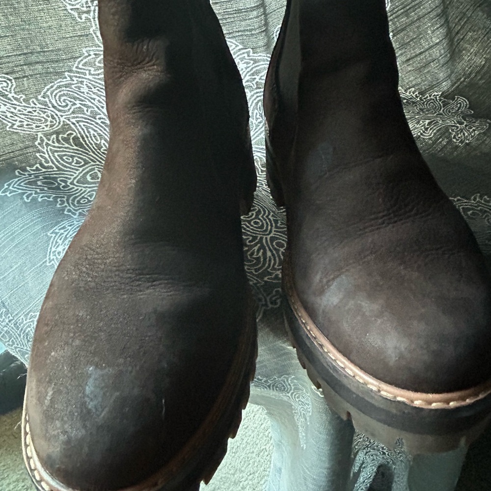 Timberland Chocolate Suede Boots